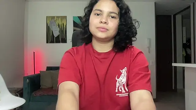 Snapshot of Lyxen_raze chatting on December 2025 04:06:02 AM Lyxen raze online show from December 2025 04:06:02 AM