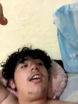 Snapshot of Casal-foda_braba chatting on October 2025 12:52:01 AM Casal-foda braba online show from October 2025 12:52:01 AM