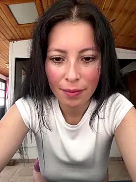 Snapshot of Mia_salinass chatting on September 2025 07:14:02 PM Mia salinass online show from September 2025 07:14:02 PM