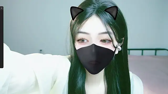 Sparkly Candy online show from September 2025 11:43:01 PM