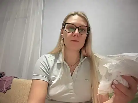 NikexPretty online show from November 2025 03:24:01 PM