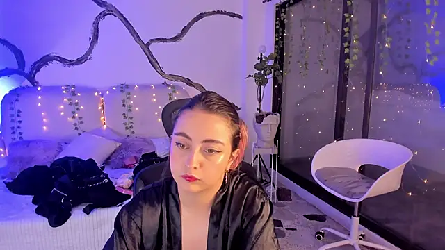 SarahCastro1  online show from November 2025 04:36:01 AM