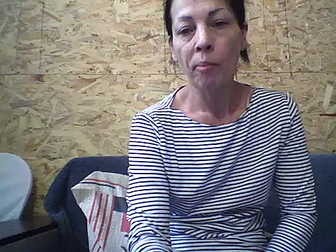 Milana38 online show from November 2025 01:44:01 PM