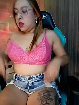 Snapshot of Tamara_valentine chatting on November 2025 04:39:02 PM Tamara valentine online show from November 2025 04:39:02 PM