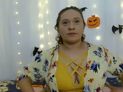 NoraParkeer online show from October 2025 07:14:02 PM