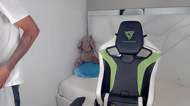 Austin col  online show from October 2025 01:12:02 PM