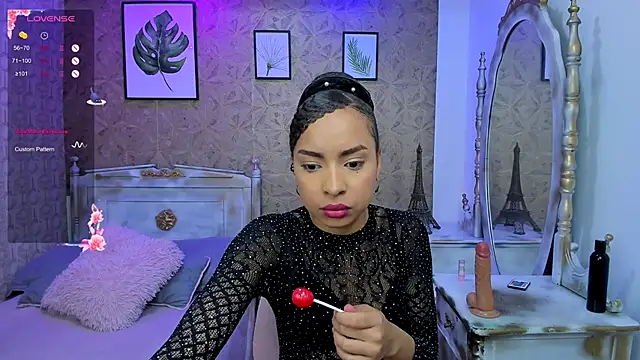 Snapshot of Lucia_jane chatting on October 2025 09:56:01 PM Lucia jane online show from October 2025 09:56:01 PM