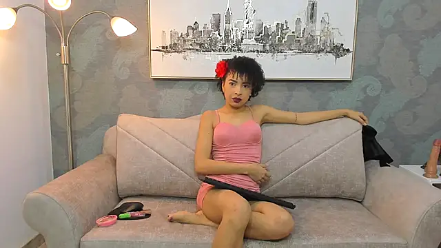 Snapshot of Lucia_jane chatting on November 2025 08:43:01 PM Lucia jane online show from November 2025 08:43:01 PM