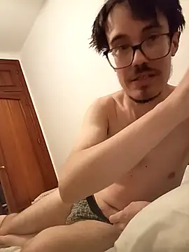 Snapshot of oscartres chatting on September 2025 10:12:02 PM oscartres online show from September 2025 10:12:02 PM