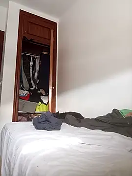 Snapshot of oscartres chatting on October 2025 02:40:01 PM oscartres online show from October 2025 02:40:01 PM