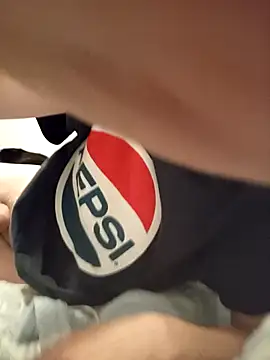 Snapshot of oscartres chatting on November 2025 06:43:02 PM oscartres online show from November 2025 06:43:02 PM