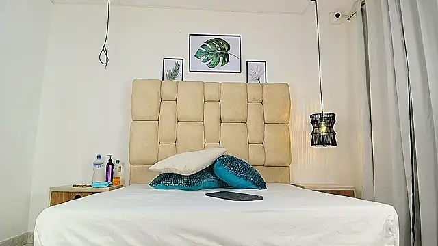 elizawiliamst online show from October 2025 11:53:02 AM