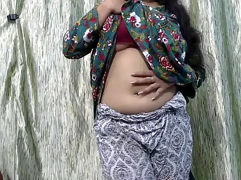 Snapshot of SpicyLaila007 chatting on September 2025 06:13:01 AM SpicyLaila007 online show from September 2025 06:13:01 AM