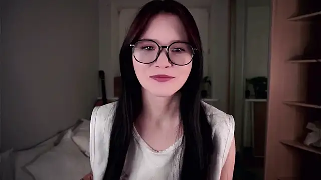 DelphaDivenere online show from September 2025 06:08:02 PM