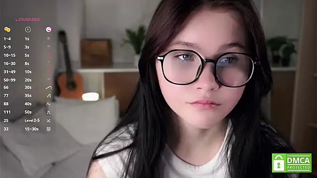 DelphaDivenere online show from September 2025 05:47:02 PM