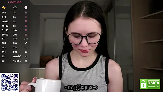 DelphaDivenere online show from November 2025 06:20:02 PM