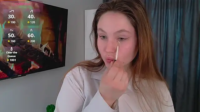 DeloresHolmes online show from September 2025 06:24:02 AM