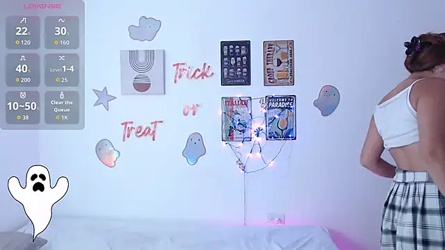 Laramucci online show from October 2025 07:45:02 PM