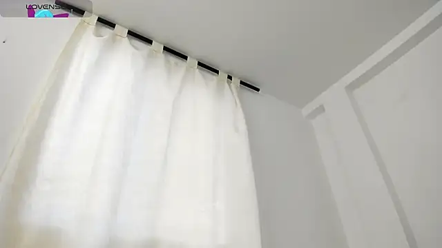 Snapshot of Ebony_danik chatting on October 2025 06:42:02 PM Ebony danik online show from October 2025 06:42:02 PM