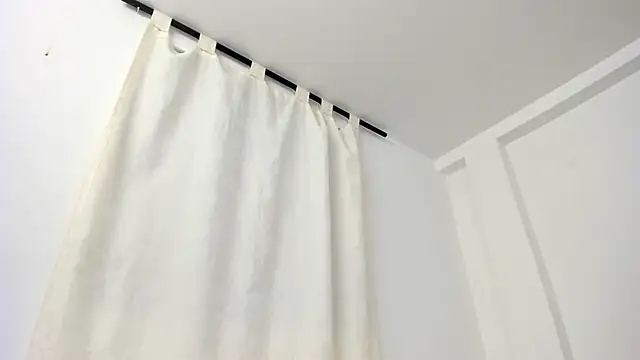 Snapshot of Ebony_danik chatting on November 2025 01:19:02 AM Ebony danik online show from November 2025 01:19:02 AM