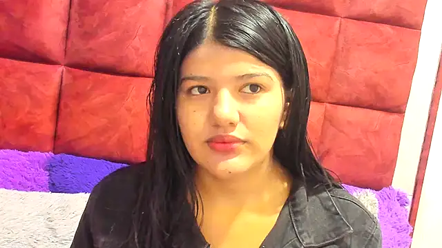 Snapshot of AANGELADIAZZ chatting on October 2025 03:10:02 PM AANGELADIAZZ online show from October 2025 03:10:02 PM