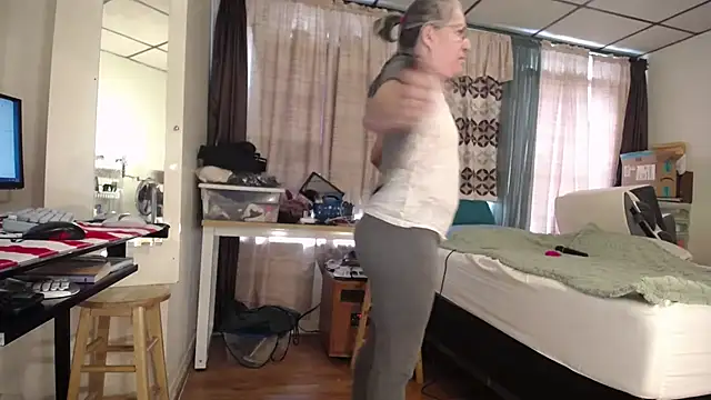 Snapshot of ANALTRAINING4U2 chatting on February 2025 04:00:02 PM ANALTRAINING4U2 online show from February 2025 04:00:02 PM