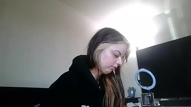 EmeraldVixxxen online show from September 2025 09:26:02 PM