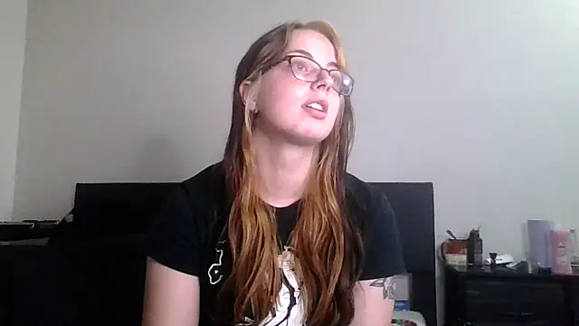 EmeraldVixxxen online show from September 2025 12:32:02 AM