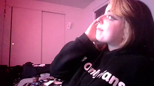 EmeraldVixxxen online show from September 2025 08:15:02 AM