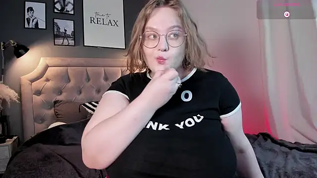 Alissa S online show from February 2025 04:25:02 PM