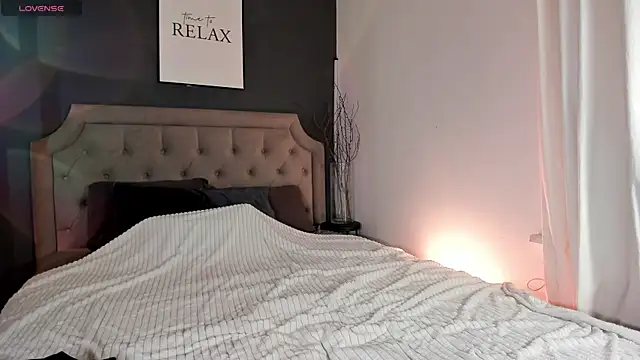 Snapshot of Alissa_S chatting on November 2025 04:05:01 PM Alissa S online show from November 2025 04:05:01 PM