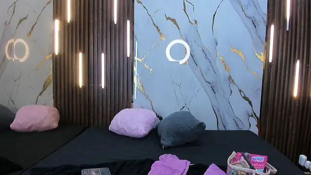 Snapshot of VictoriaDuart chatting on October 2025 08:36:02 PM VictoriaDuart online show from October 2025 08:36:02 PM