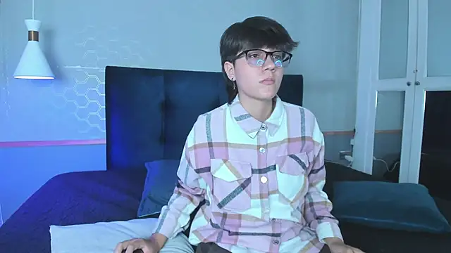 Snapshot of Tsuki_Maru chatting on September 2025 07:59:01 PM Tsuki Maru online show from September 2025 07:59:01 PM