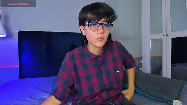 Snapshot of Tsuki_Maru chatting on September 2025 08:35:02 PM Tsuki Maru online show from September 2025 08:35:02 PM