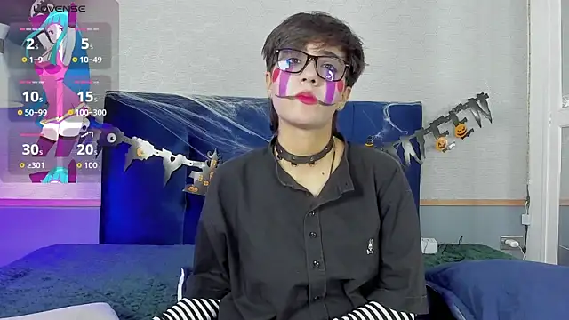 Snapshot of Tsuki_Maru chatting on October 2025 08:32:01 PM Tsuki Maru online show from October 2025 08:32:01 PM