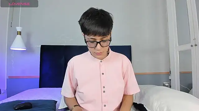 Snapshot of Tsuki_Maru chatting on November 2025 09:36:02 PM Tsuki Maru online show from November 2025 09:36:02 PM