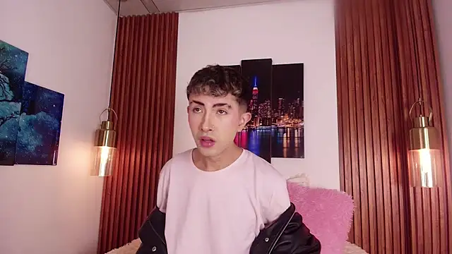 NoahXitrux online show from September 2025 12:41:01 PM