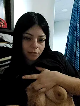 Snapshot of LunaJacobs chatting on October 2025 12:20:01 AM LunaJacobs online show from October 2025 12:20:01 AM