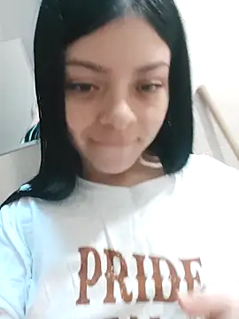 Snapshot of LunaJacobs chatting on October 2025 07:33:01 PM LunaJacobs online show from October 2025 07:33:01 PM