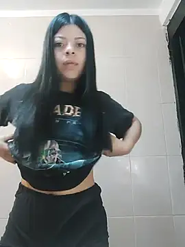 Snapshot of LunaJacobs chatting on October 2025 02:56:02 PM LunaJacobs online show from October 2025 02:56:02 PM