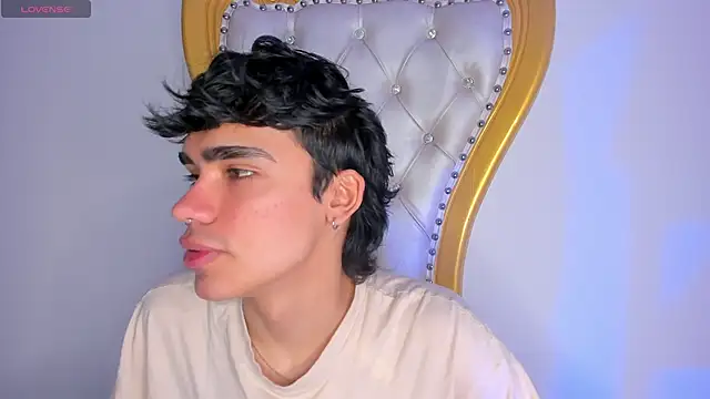 Snapshot of JoeCollins_ chatting on October 2025 09:06:01 PM JoeCollins online show from October 2025 09:06:01 PM