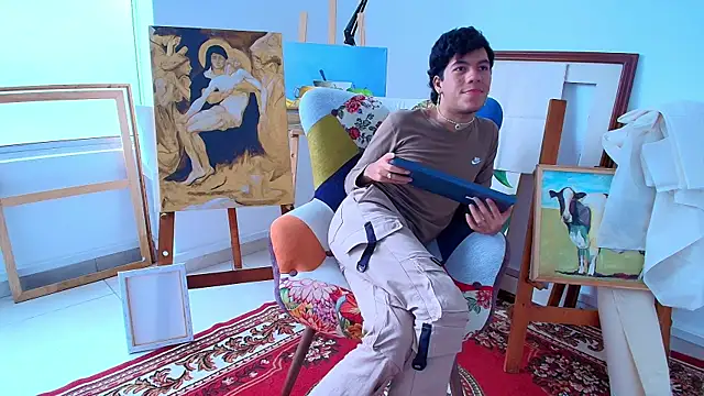 E R O S  online show from October 2025 09:23:02 PM