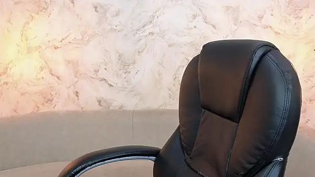 Snapshot of Valentino_Thompson chatting on September 2025 07:39:02 PM Valentino Thompson online show from September 2025 07:39:02 PM