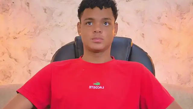 Snapshot of Valentino_Thompson chatting on October 2025 07:36:02 PM Valentino Thompson online show from October 2025 07:36:02 PM