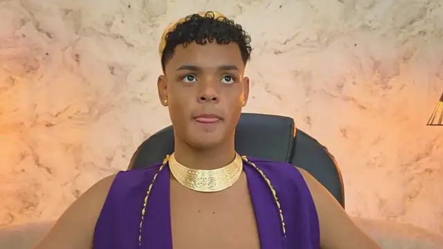 Snapshot of Valentino_Thompson chatting on October 2025 08:41:02 PM Valentino Thompson online show from October 2025 08:41:02 PM