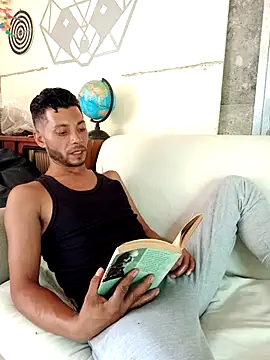 AlphaAlterX online show from September 2025 07:25:02 PM