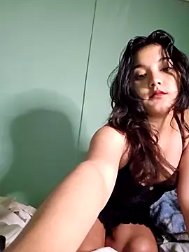 Hellenlin online show from September 2025 05:46:01 AM