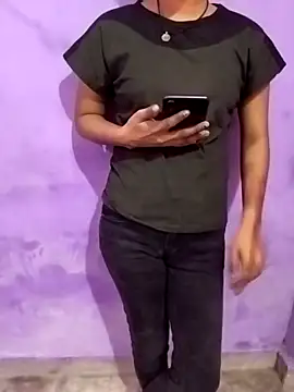 Student girl2 online show from November 2025 05:39:01 AM