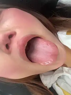 Snapshot of xixi_28 chatting on September 2025 03:00:02 AM xixi 28 online show from September 2025 03:00:02 AM