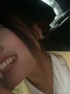 Snapshot of xixi_28 chatting on October 2025 01:53:02 AM xixi 28 online show from October 2025 01:53:02 AM